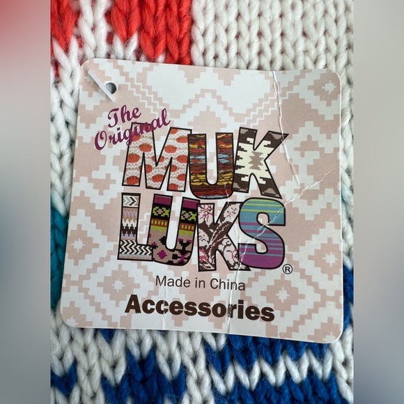 NWT Muk Luks Reversible White Multicolor Rainbow Candy Coated Infinity Scarf - Picture 3 of 6